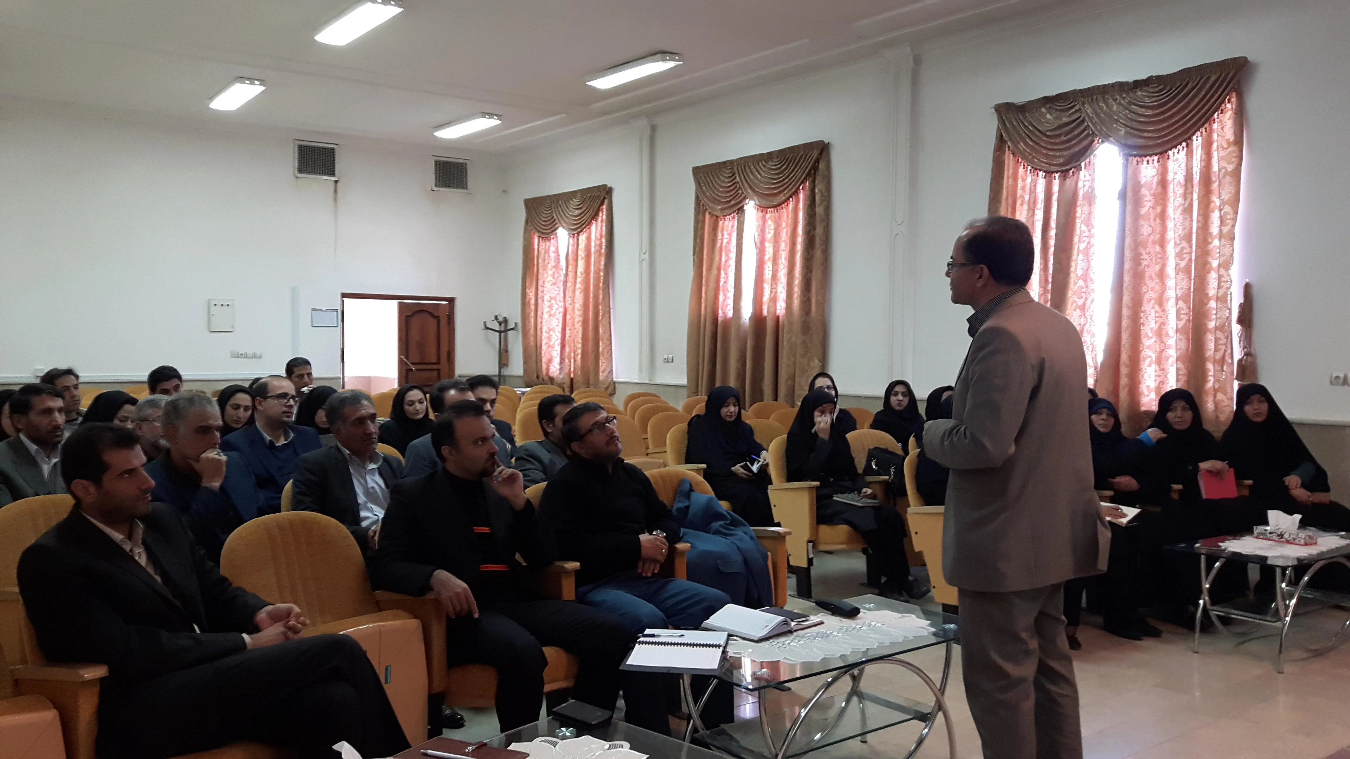 برگزاری کارگاه آموزشی یک روزه ، نحوه تدوین و پایش برنامه استراتژیک و برنامه عملیاتی