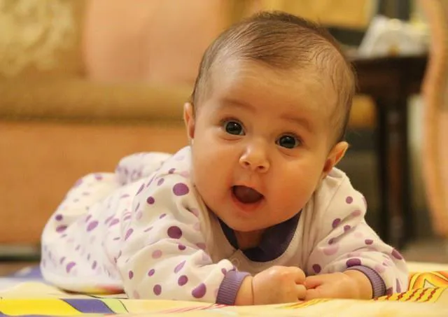 خدمات مراکز مشاوره شیر مادر در شهرستان مراغه برای ترویج تغذیه با شیر مادر