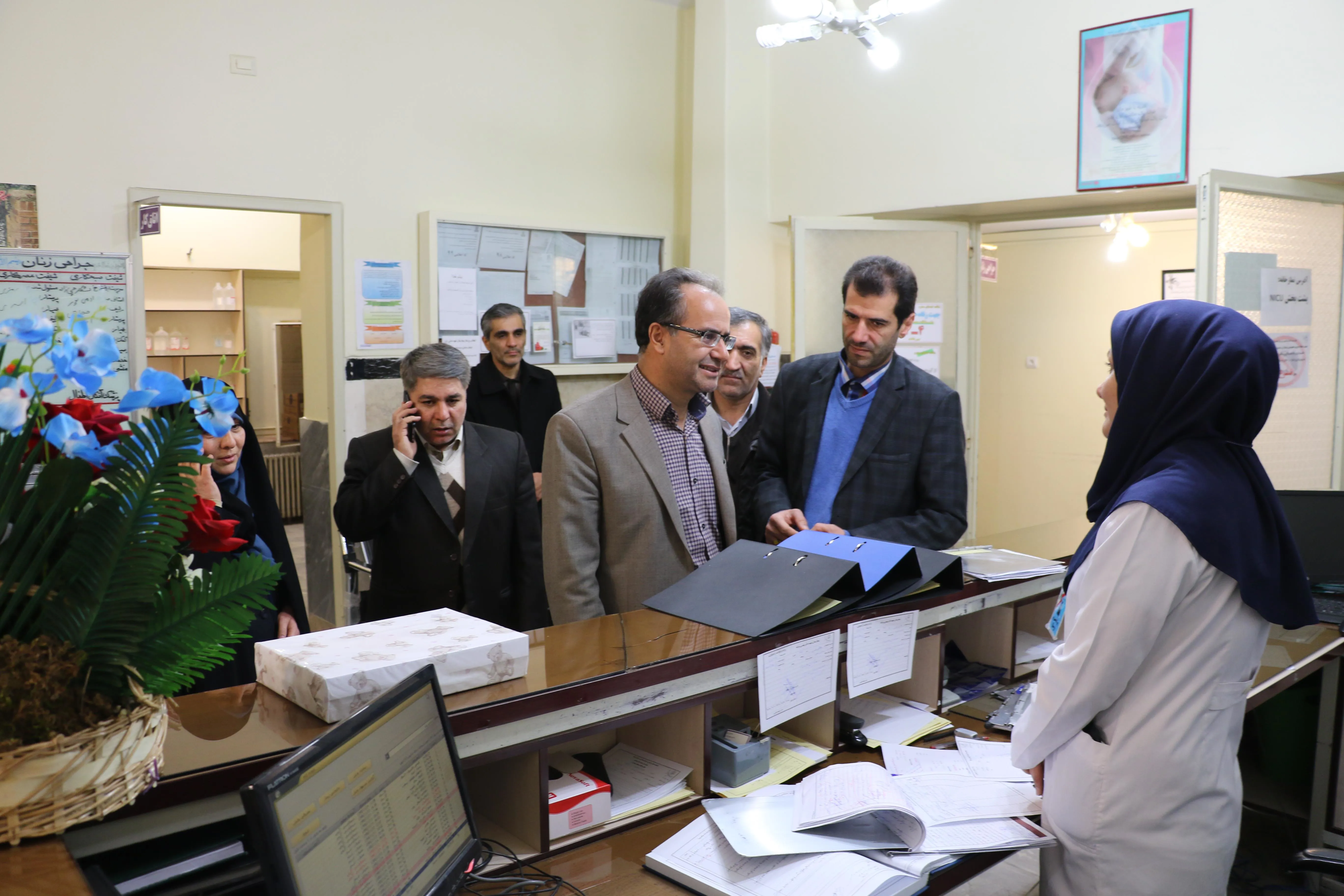 بازدید از بیمارستانها و سپاس از پرستاران شاغل در بیمارستانهای تحت پوشش دانشکده