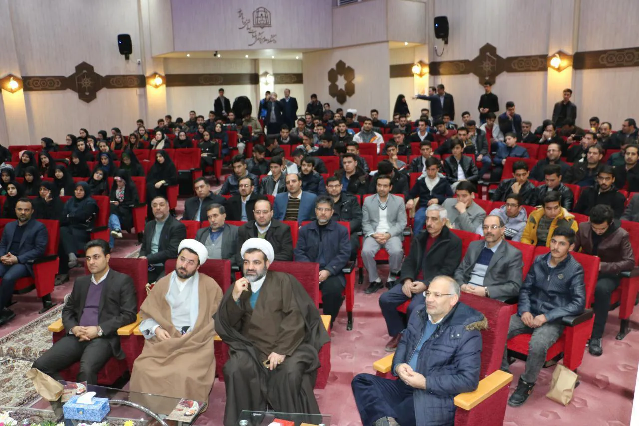 برگزاری همایش بزرگ دهه فجر در دانشکده علوم پزشکی مراغه 