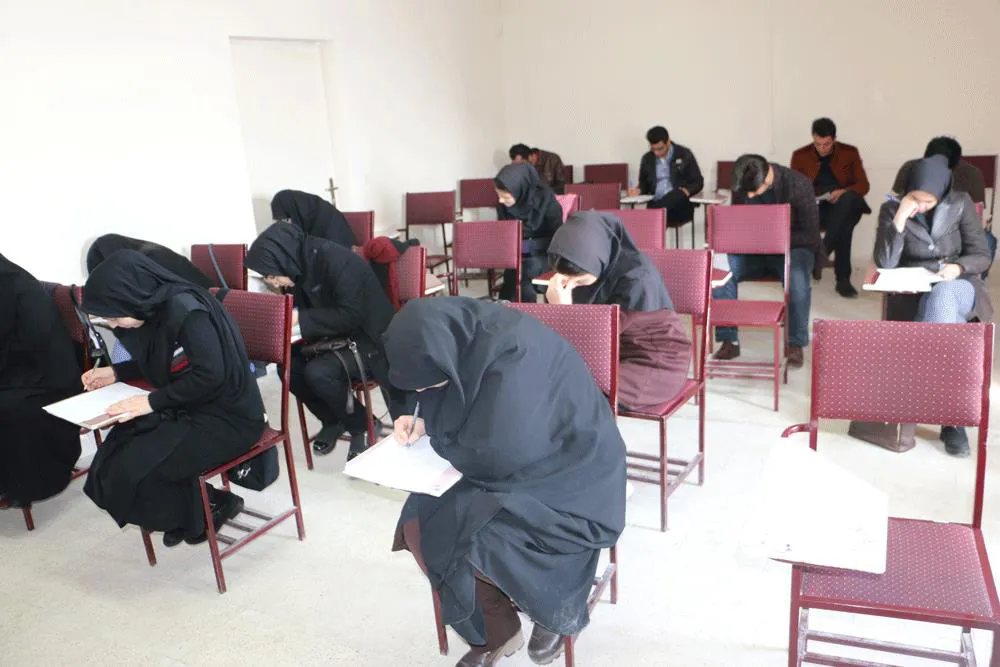 برگزاری مسابقه کتاب خوانی توسط ستاد شاهد و ایثارگر دانشکده علوم پزشکی مراغه 
