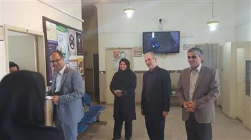 در دومین روز از سال جدید/بازدید رئیس دانشکده و هیئت همراه از مراکز بهداشتی و اورژانس 115