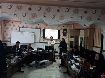 برگزاری کارگاه آموزشی بیماری های منتقله از آب و غذا و التور(وبا) برای مراقبین سلامت و بهورزان 