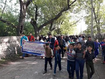 در ششمین روز از هفته سلامت : برگزاری پیاده روی خانوادگی در مرکز خدمات جامع سلامت شماره  5 یوسف آباد 