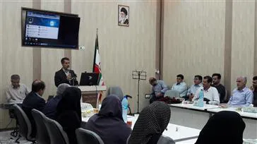 برگزاری مراسم تکریم از بازنشستگان مرکز به مناسبت گرامیداشت هفته دولت و روزخانواده
