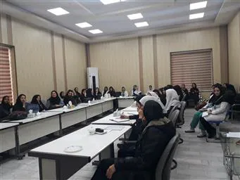  بر لزوم برگزاری دوره های مدیریت استرس و روش های نوین برقراری ارتباط مطلوب در کارکنان مراکز بهداشتی درمانی تاکید شد