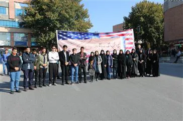 راهپیمایی باشکوه ۱۳ آبان با همراهی دانشگاهیان دانشکده علوم پزشکی مراغه
