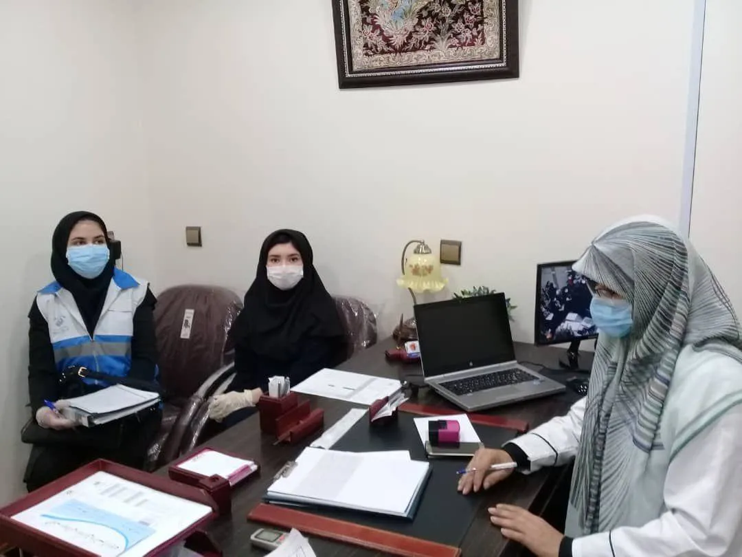 تمامی مراکز درمانی و مطب های پزشکان توسط بازرسان بهداشتی مورد پایش قرار میگیرند .