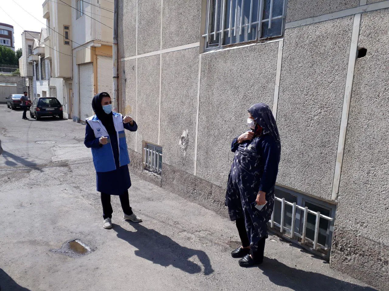 نظارت و پیگیری بیماران کرونایی  از بدو به بیمارستان تا بهبود نهایی انجام می گردد 