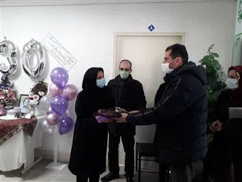 تودیع مددکار مرکز آموزشی درمانی شهید دکتر بهشتی مراغه  پس از 30 سال خدمت خالصانه