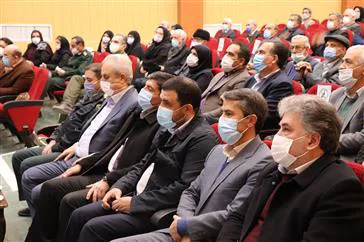مراسم اکران خصوصی فیلم مستند تاریخ شفاهی نظام سلامت مراغه همراه با آیین تجلیل از خیرین سلامت برگزار شد