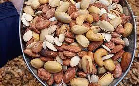 موقع خرید آجیل ، میوه و شیرینی شب عید چه مواردی را رعایت کنیم؟