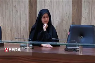 توصیه میکنم در همان روزهای اول دوره تحصیلشان در دانشگاه، با اطلاع از آیین نامه دانشجوی نمونه کشوری هدف گذاری کرده و به فعالیت بپردازند