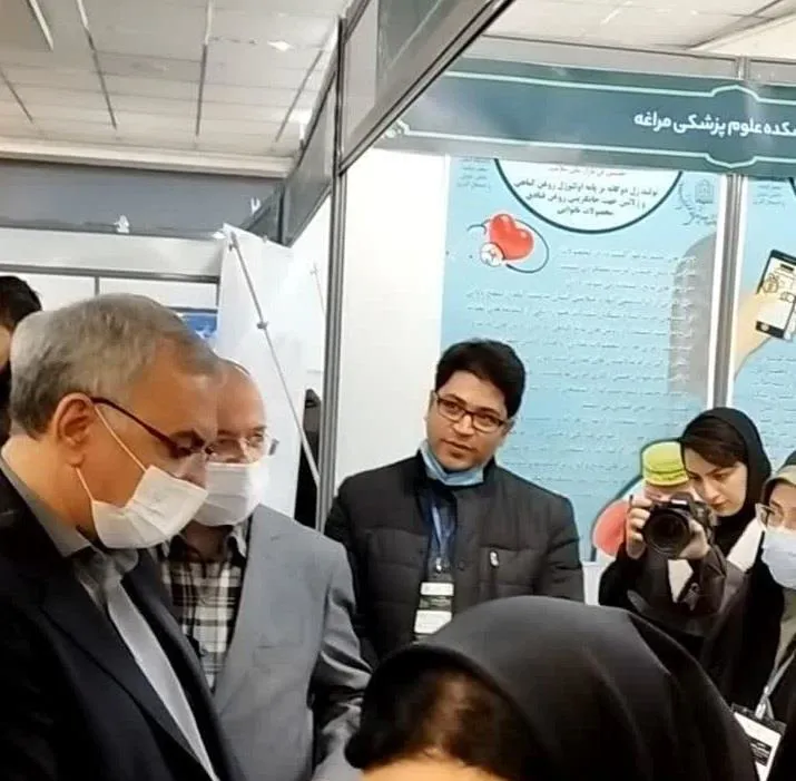 بازدید وزیر بهداشت از غرفه "فناوری های حوزه سلامت" دانشکده در هفتمین فن بازار ملی سلامت