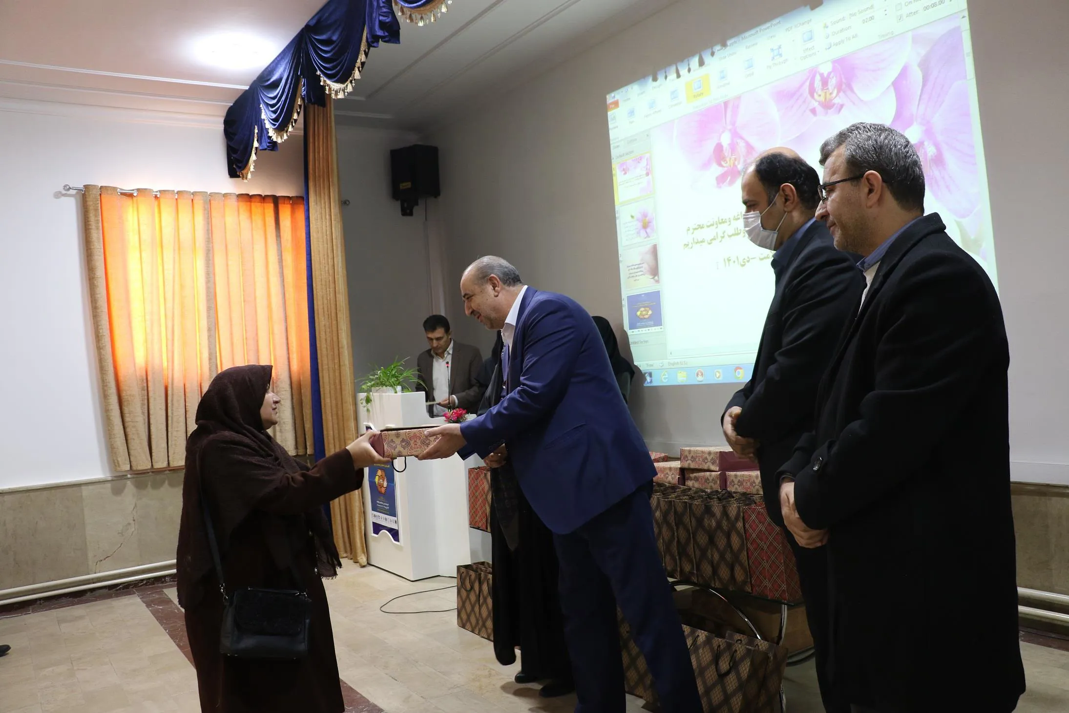 مراسم گرامیداشت روز جهانی داوطلب سلامت برگزار شد.