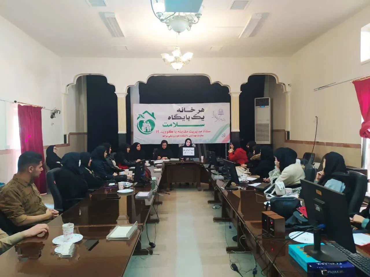 جلسه صمیمانه  معاون بهداشتی با دانشجویان سال آخر رشته بهداشتی عمومی 