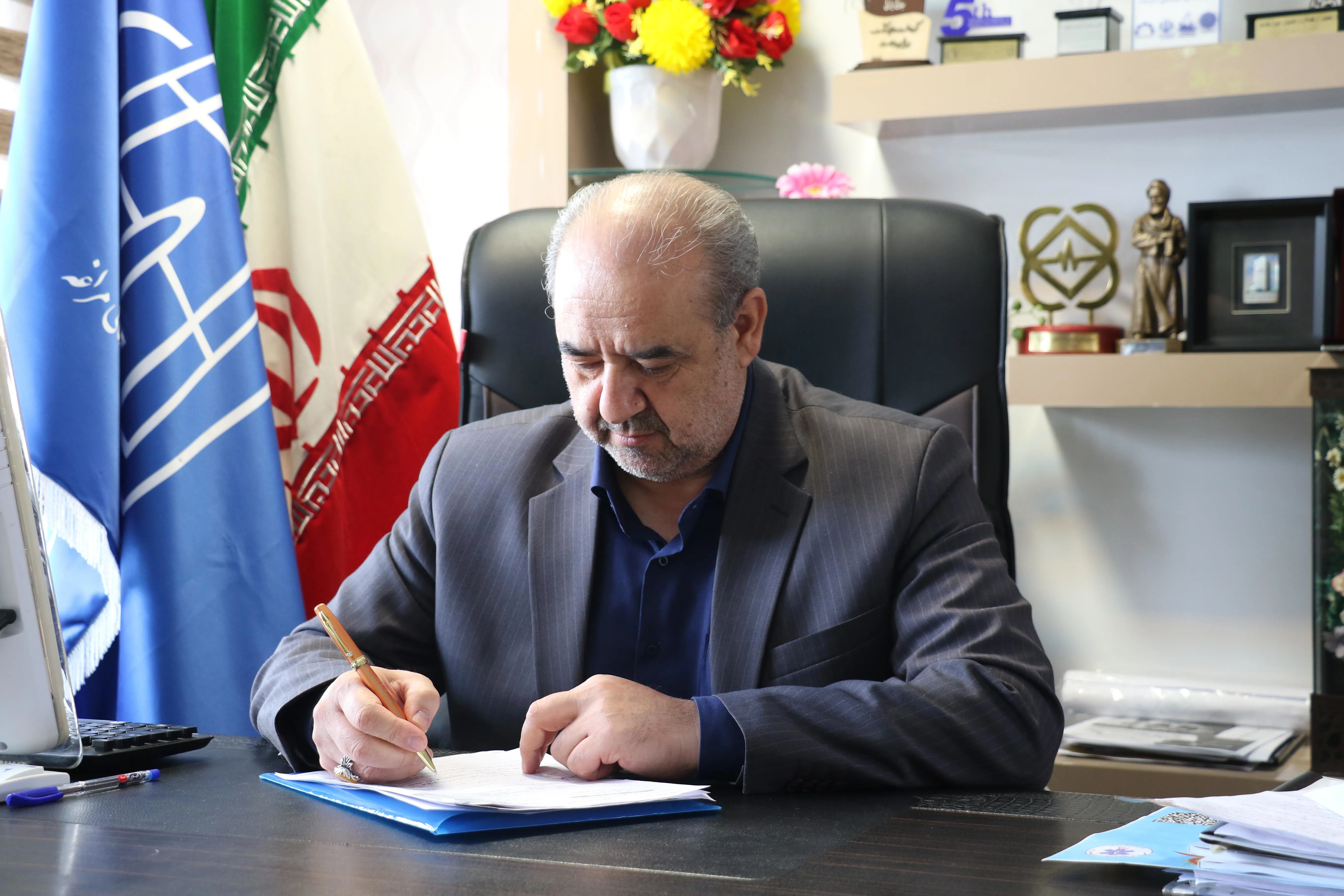 پیام تبریک رئیس دانشکده علوم پزشکی مراغه  به مناسبت روز بهورز 