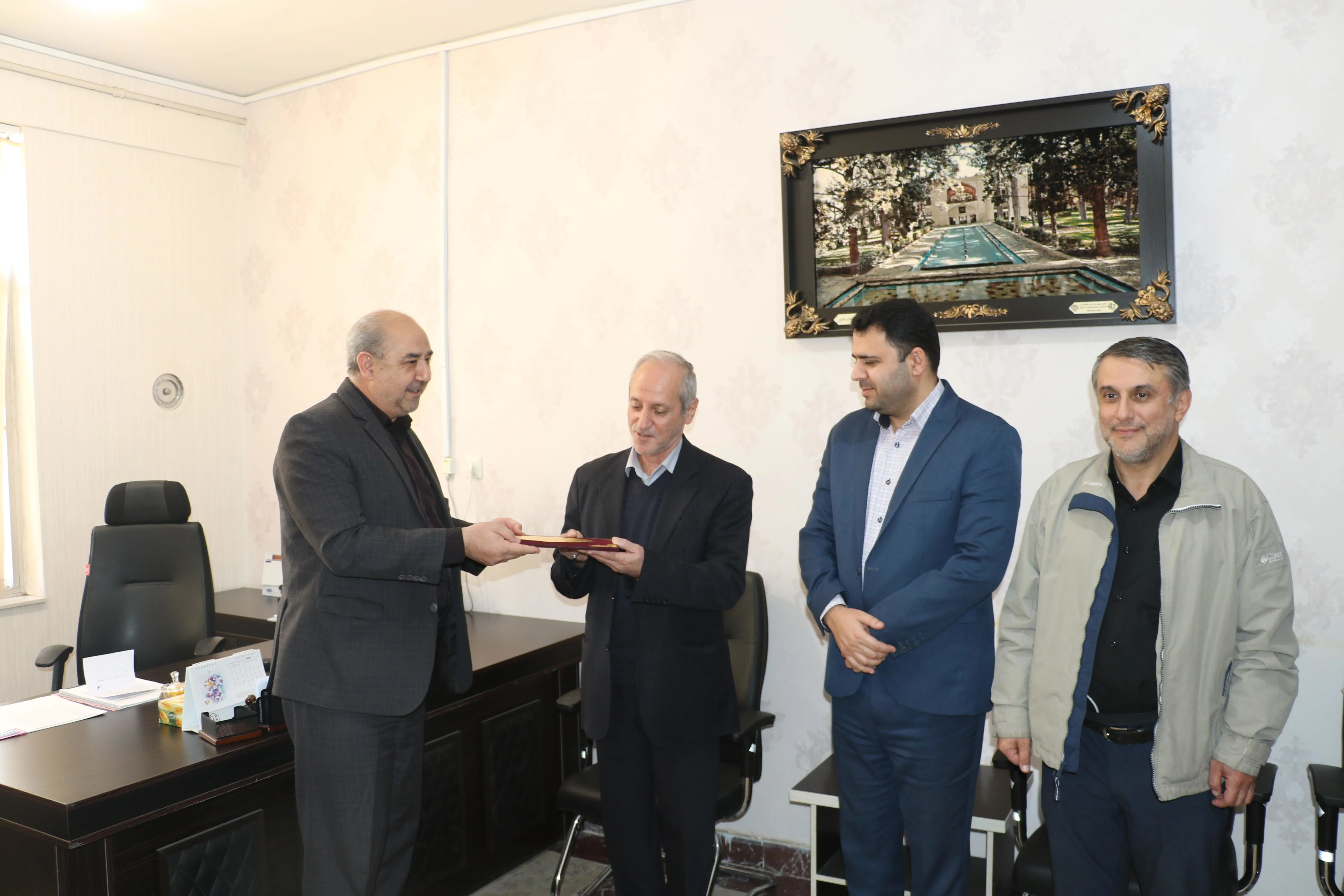  دکتر احمد مجتهدی بعنوان مدیریت جدید غذا و دارو منصوب شد