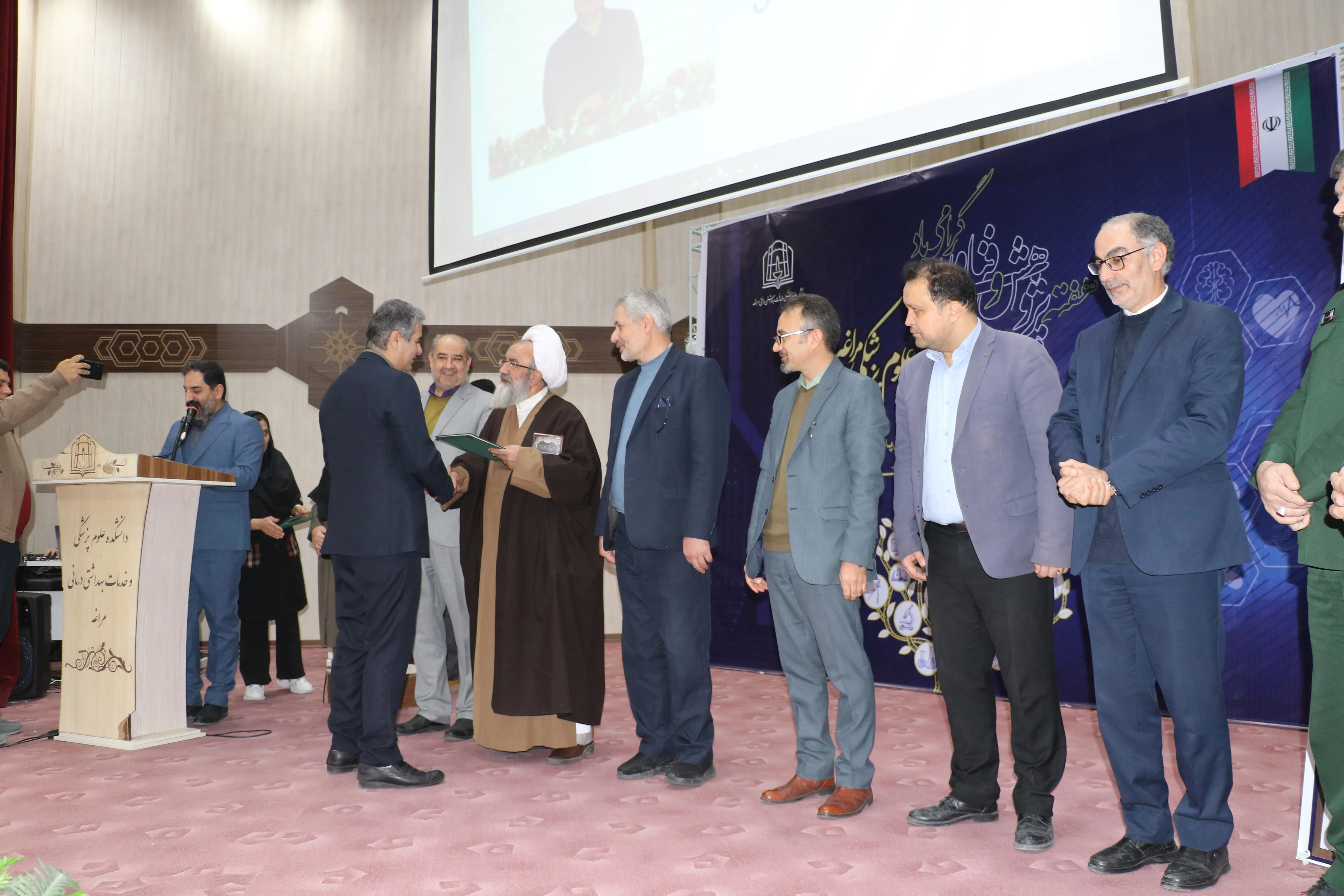 از پژوهشگران برتر دانشکده علوم پزشکی مراغه تجلیل شد 