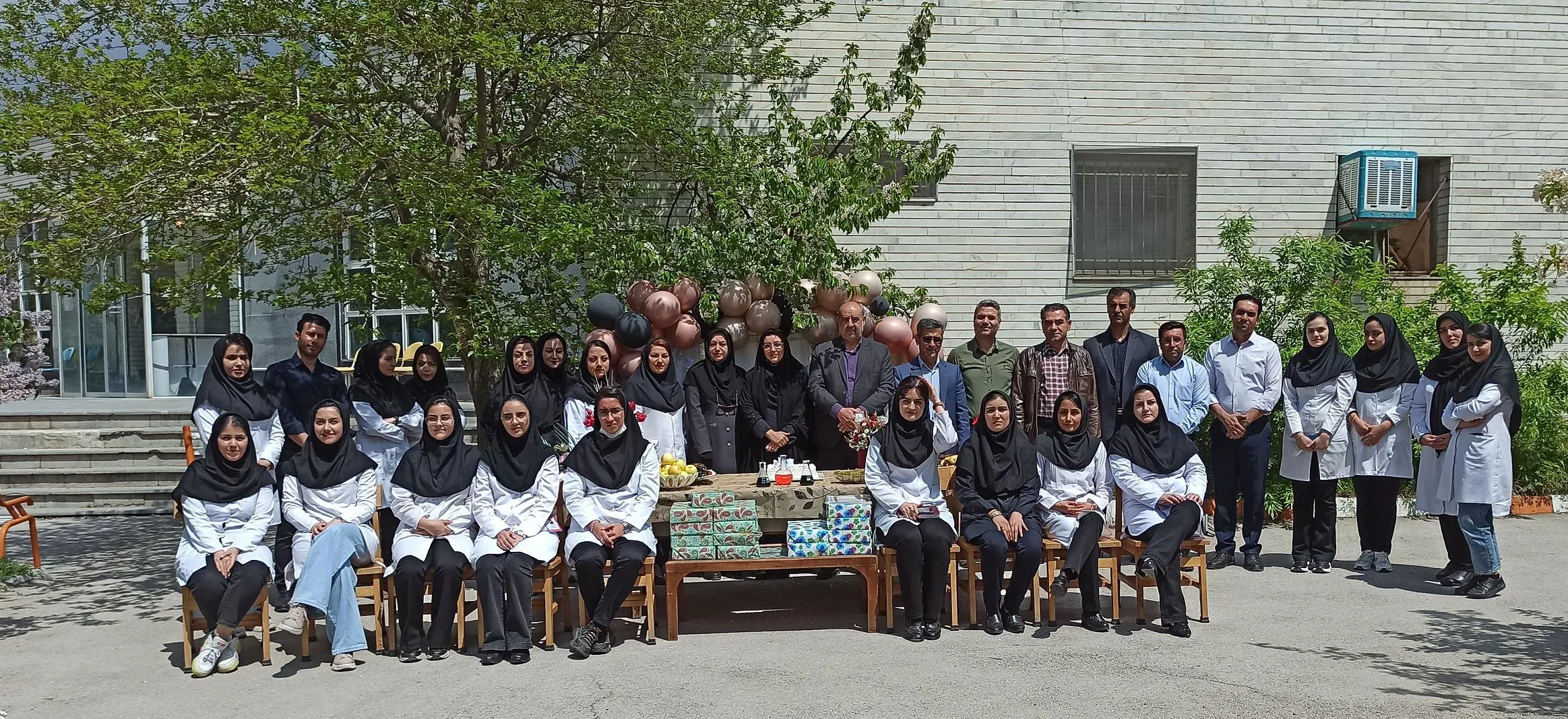از کارشناسان آزمایشگاه های حوزه بهداشت دانشکده علوم پزشکی مراغه تجلیل شد