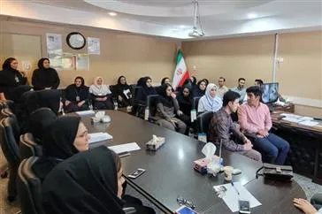 نشست تبیینی کادر درمان با موضوع  حضور پرشور در انتخابات ریاست جمهوری
