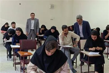  بازدید معاون آموزشی، پژوهشی ودانشجویی به همراه مدیر آموزش و تحقیقات از حوزه ی امتحانات دانشکده ی علوم پزشکی مراغه
