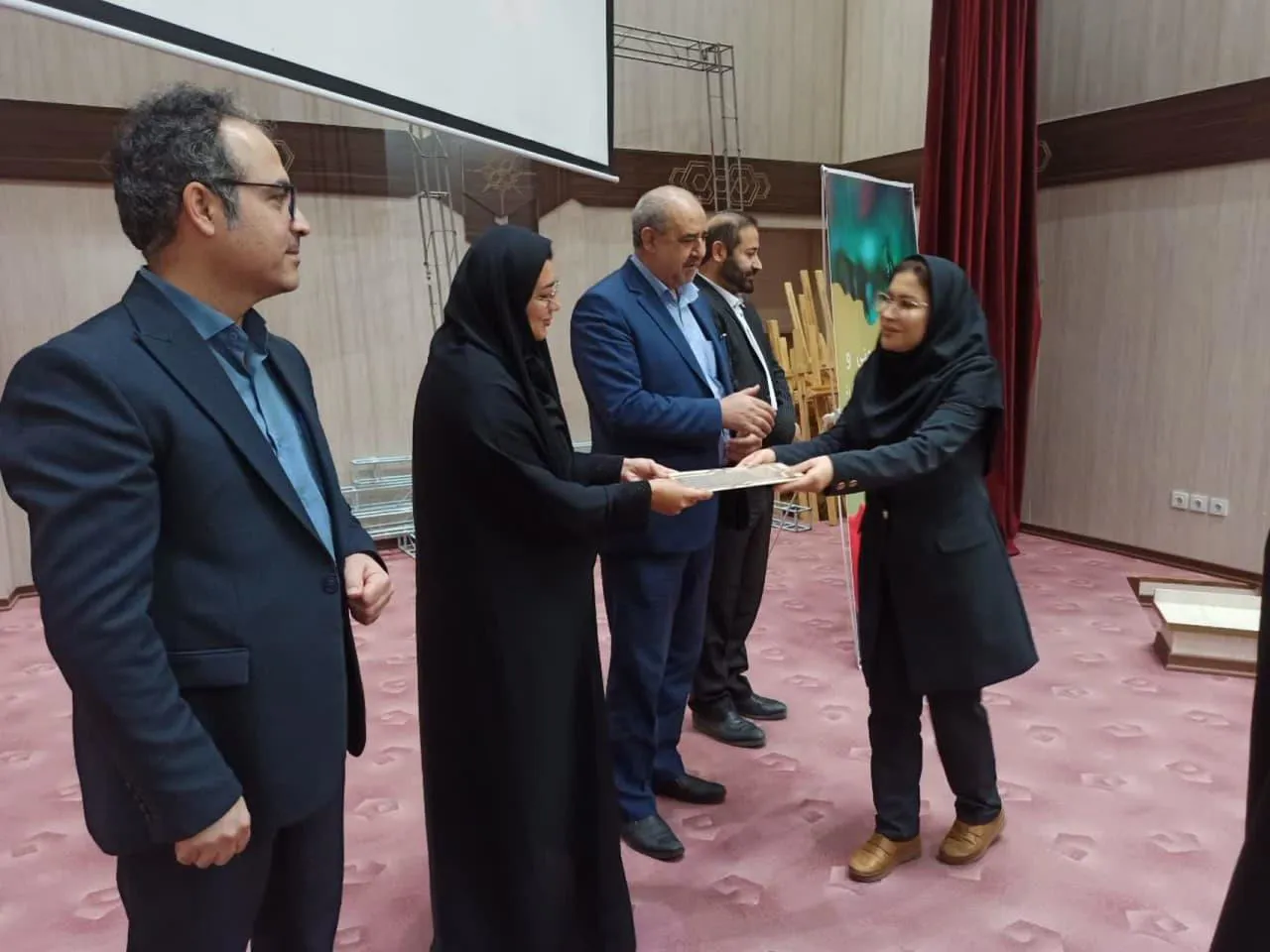 مراسم گرامیداشت روز جهانی ایمنی و بهداشت حرفه‌ای در مراغه برگزار شد