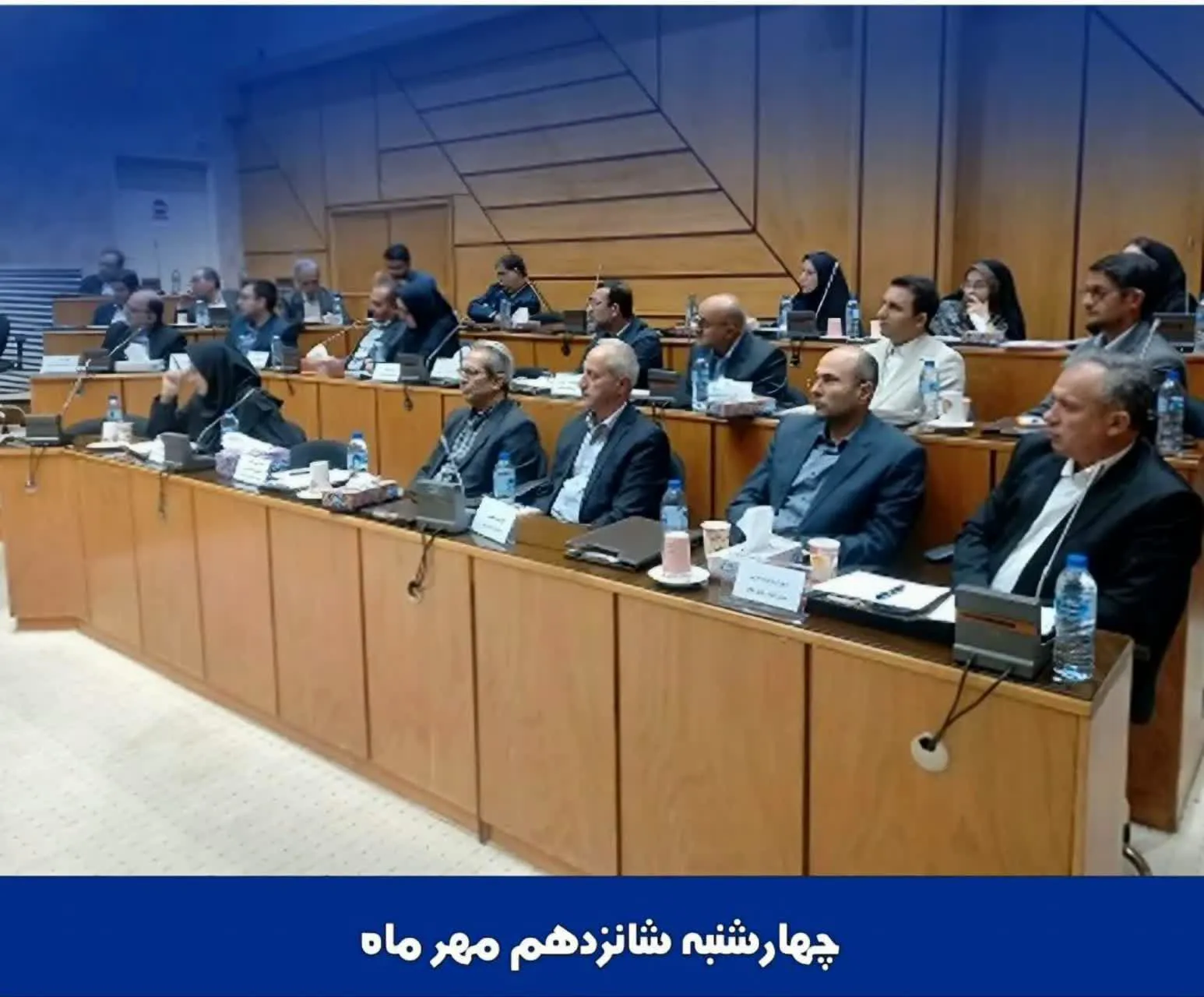 حضور رئیس دانشکده علوم پزشکی مراغه و سرپرست مدیریت غذا و دارو در نشست قطب کلان دو شمالغرب کشور معاونت های غذا و دارو