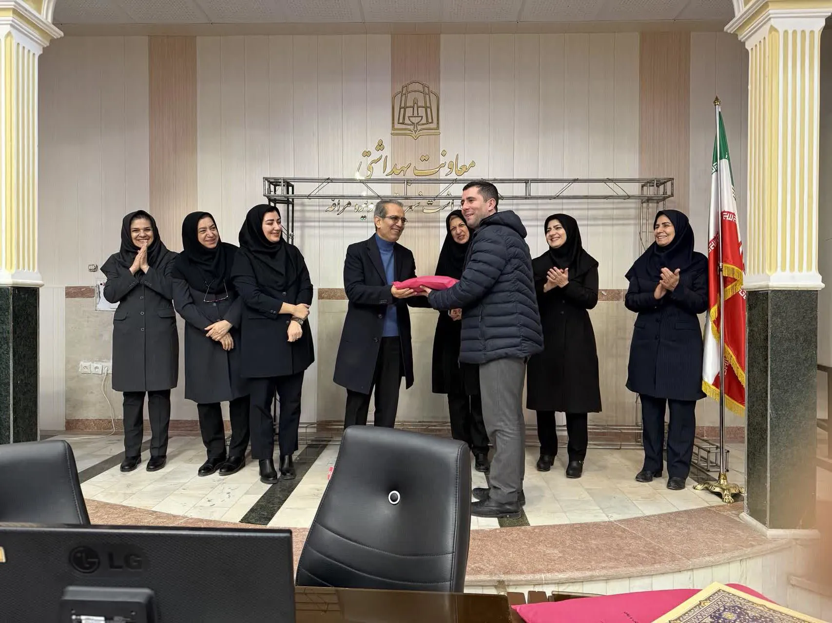تجلیل از منتخبین در دومین جشنواره بین المللی عکس ایران جوان