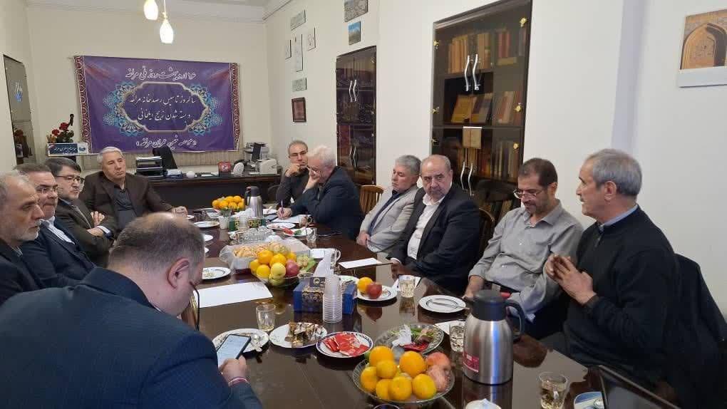 همایش پیاده‌روی خانوادگی به مناسبت هفته سالمند در مراغه برگزار شد